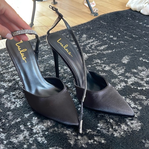 Satin pointed toe pump with sparkly strap - Picture 1 of 2